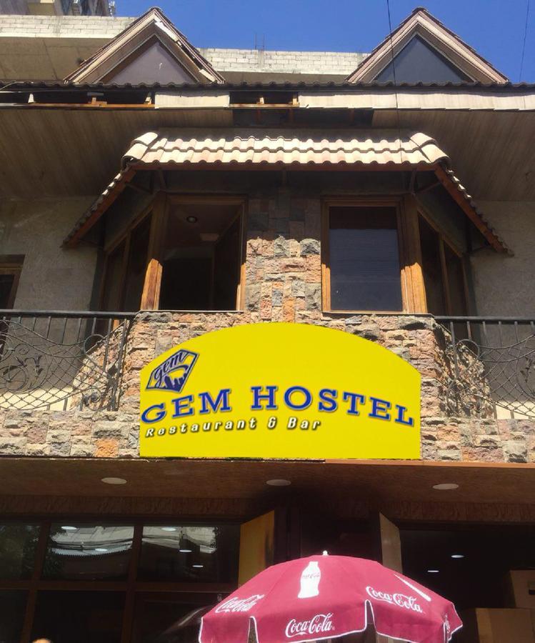 Gem Hostel Jerevan Exteriör bild