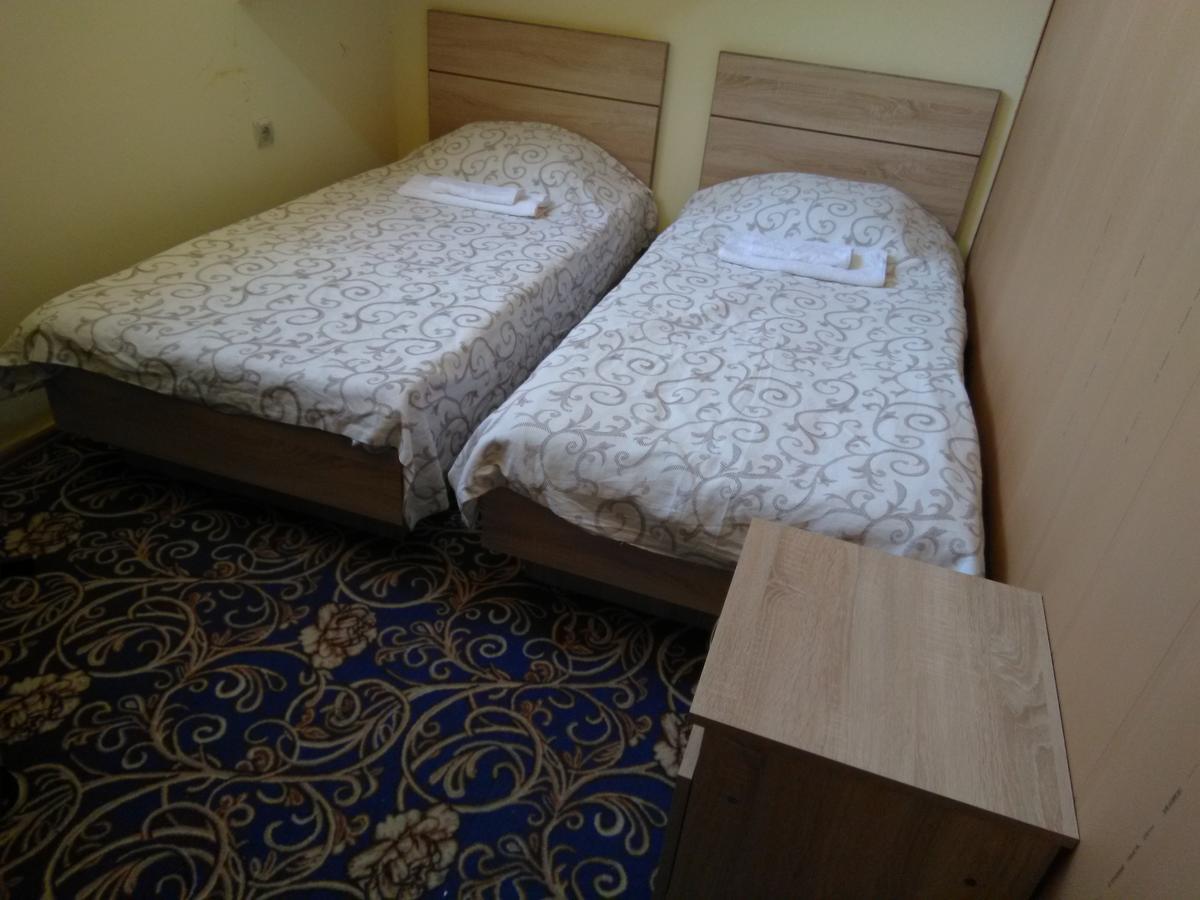Gem Hostel Jerevan Exteriör bild